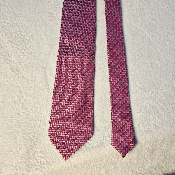 Hugo Boss Mens Pink Geometric 100% Silk Necktie Made In Italy - Picture 3 of 10